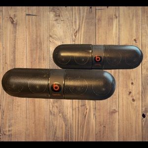 Beats pill mini speakers